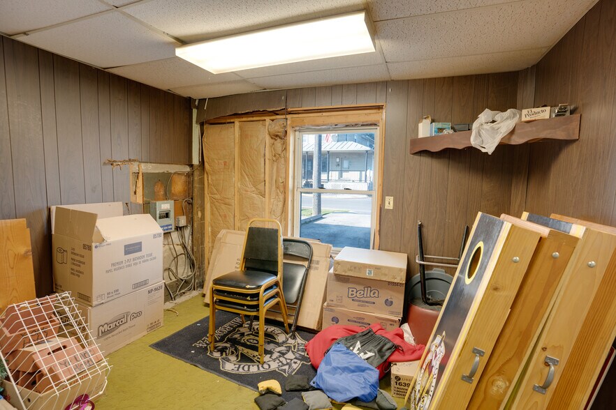 More Photos Of 236 N Main St, Milroy General Retail For Sale