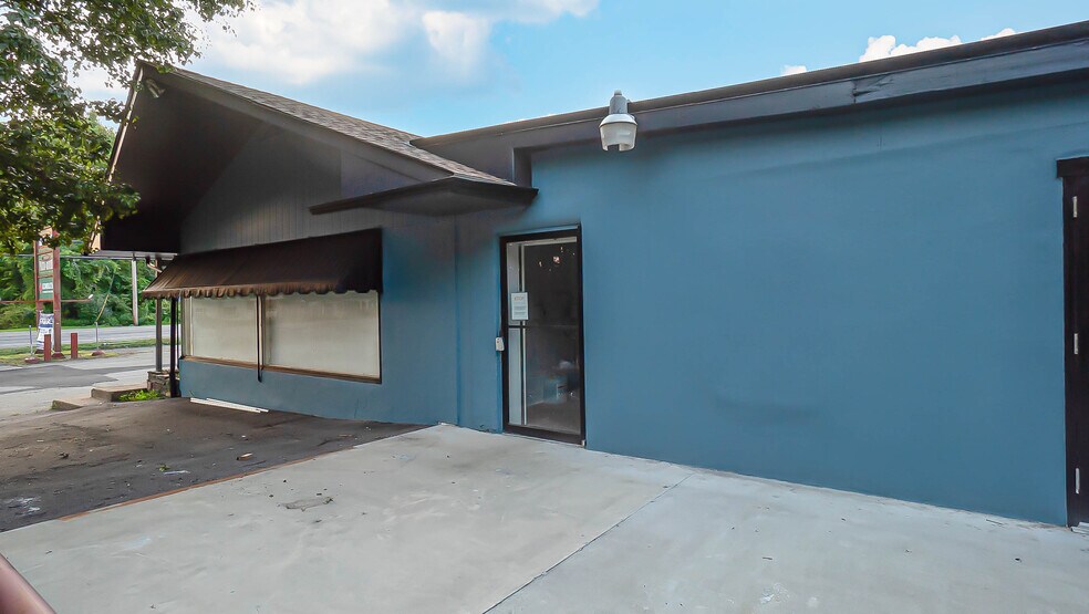 More Photos Of 906 Rt-28, Kingston Restaurant For Sale