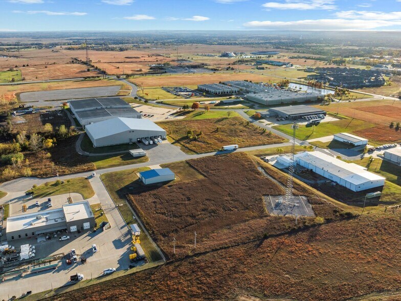 More Photos Of 7380 International Ct, Bartlesville Warehouse For Sale