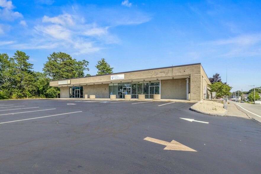 Primary Photo Of 175 Amherst St, Nashua Freestanding For Lease