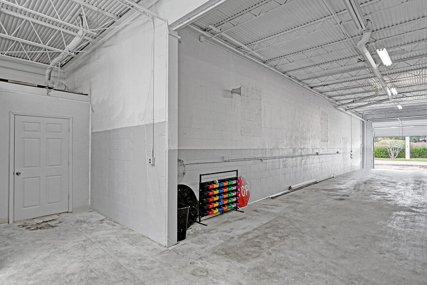 More Photos Of 1800-1812 SW 7th Ave, Pompano Beach Warehouse For Sale