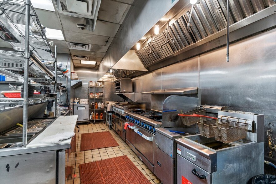 More Photos Of 1405 E Sunset Rd, Las Vegas Restaurant For Sale
