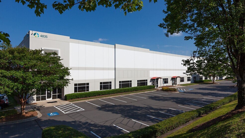 More Photos Of 4835 Sirona Dr, Charlotte Unknown For Lease