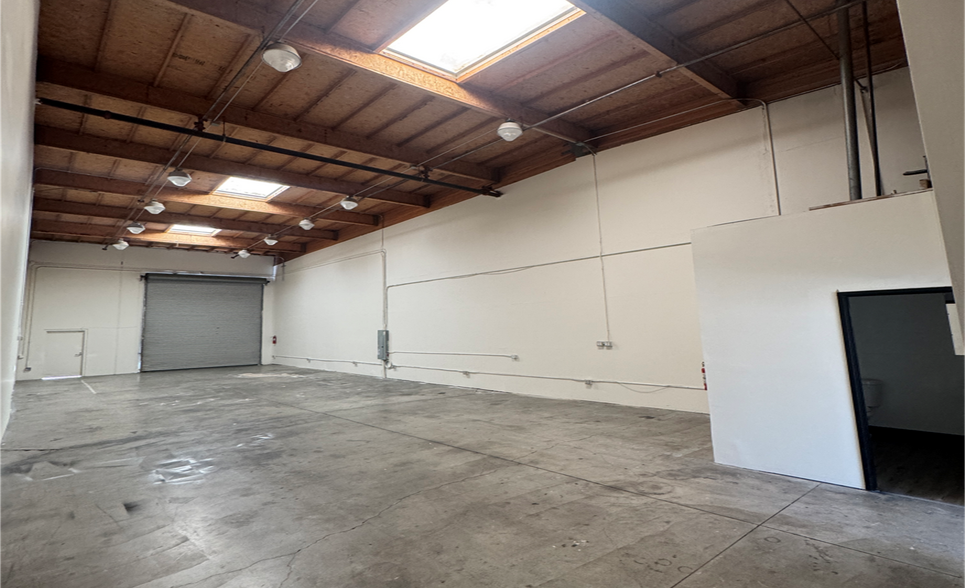 More Photos Of 6950 Camino Maquiladora, San Diego Service For Sale