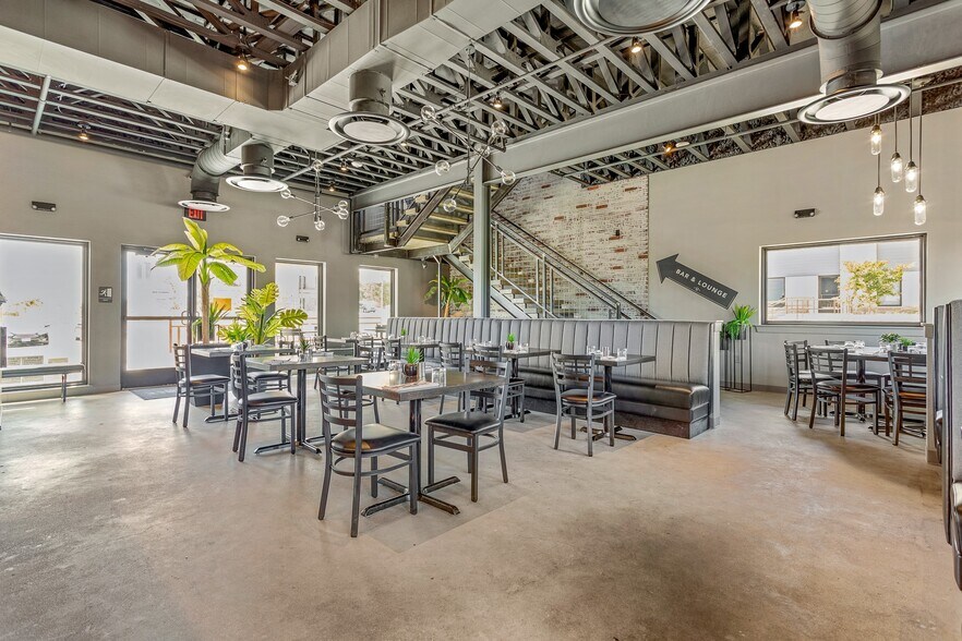 More Photos Of 3006 Barron Rd, College Station Restaurant For Sale