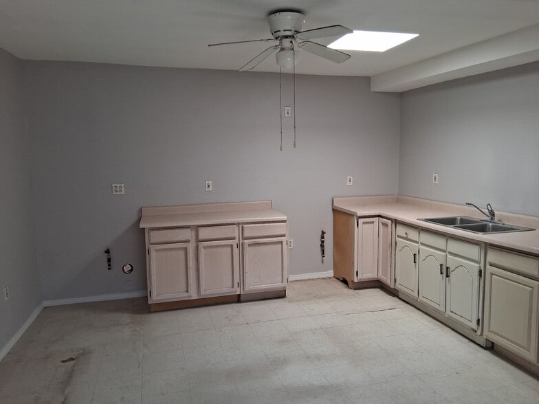 More Photos Of 617 S Virginia St, El Paso Multifamily For Sale