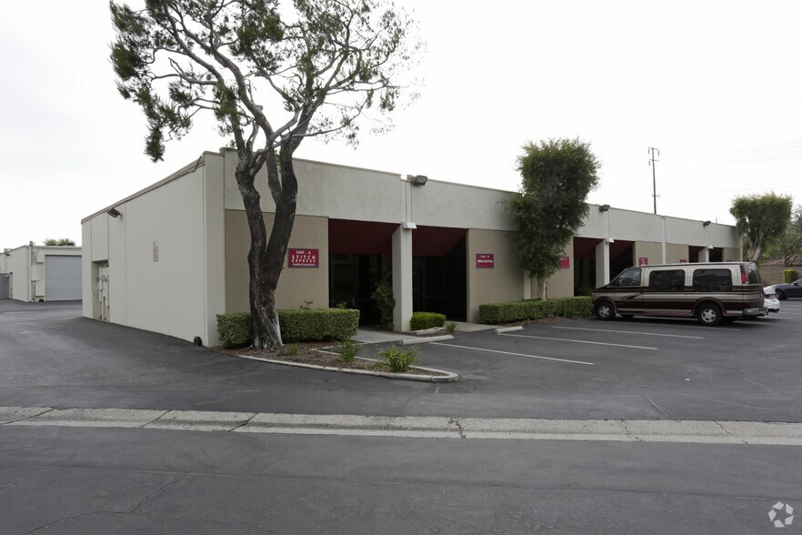 More Photos Of 1401 S Beach Blvd, La Habra Warehouse For Lease