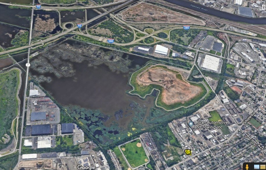 More Photos Of 22 Quincy Pl, Kearny Land For Lease