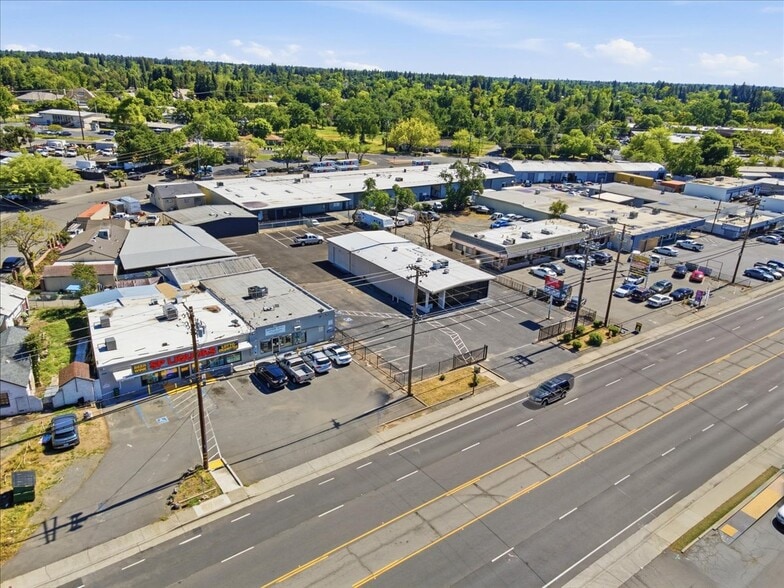 More Photos Of 4554 Auburn Blvd, Sacramento Auto Dealership For Sale