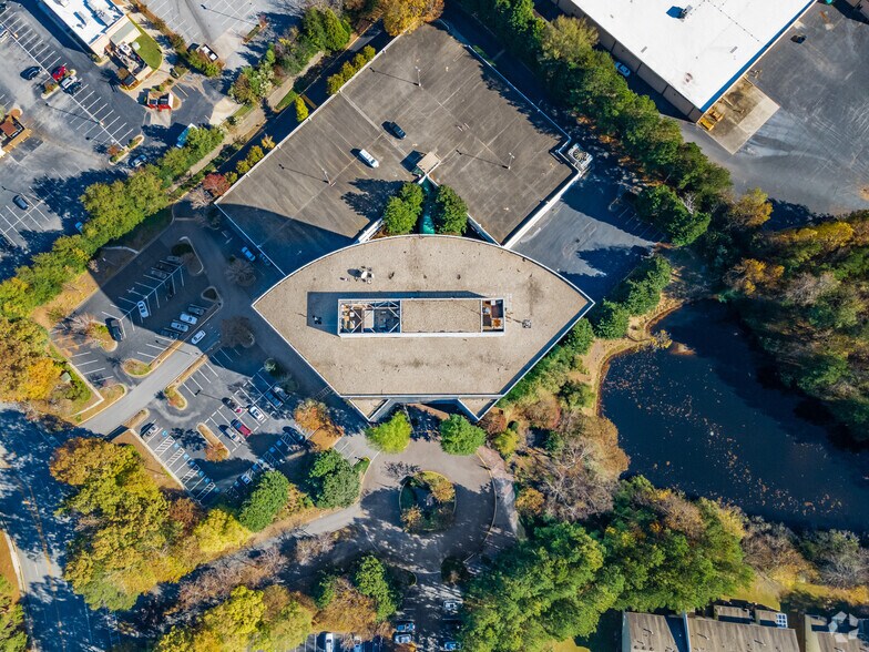 More Photos Of 3700 Crestwood Pky NW, Duluth Office For Lease