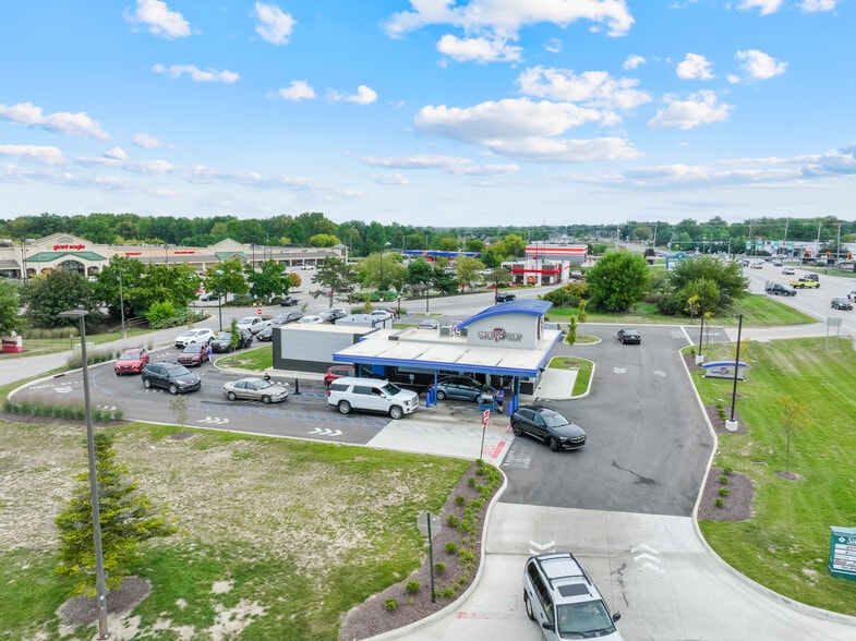 More Photos Of 5231-5255 Detroit Rd, Sheffield Village General Retail For Lease