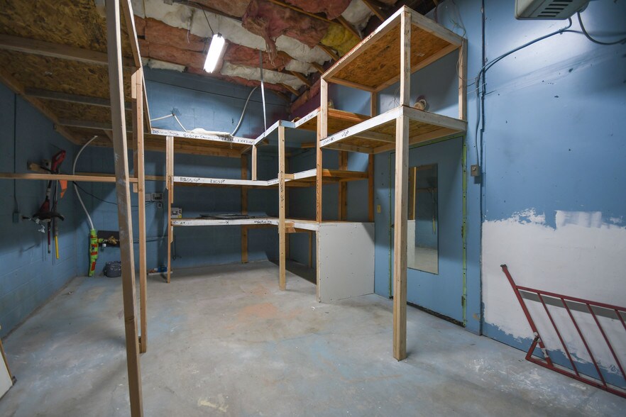 More Photos Of 711-729 Billings St, Aurora Flex For Lease