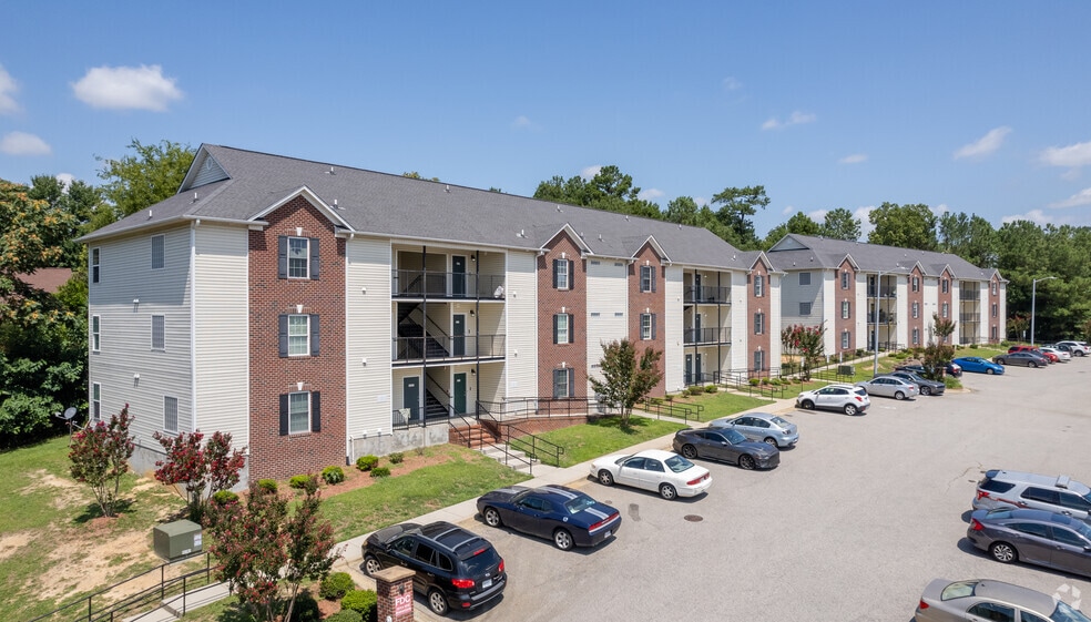More Photos Of 2737 Kentberry Ave, Fayetteville Apartments For Sale