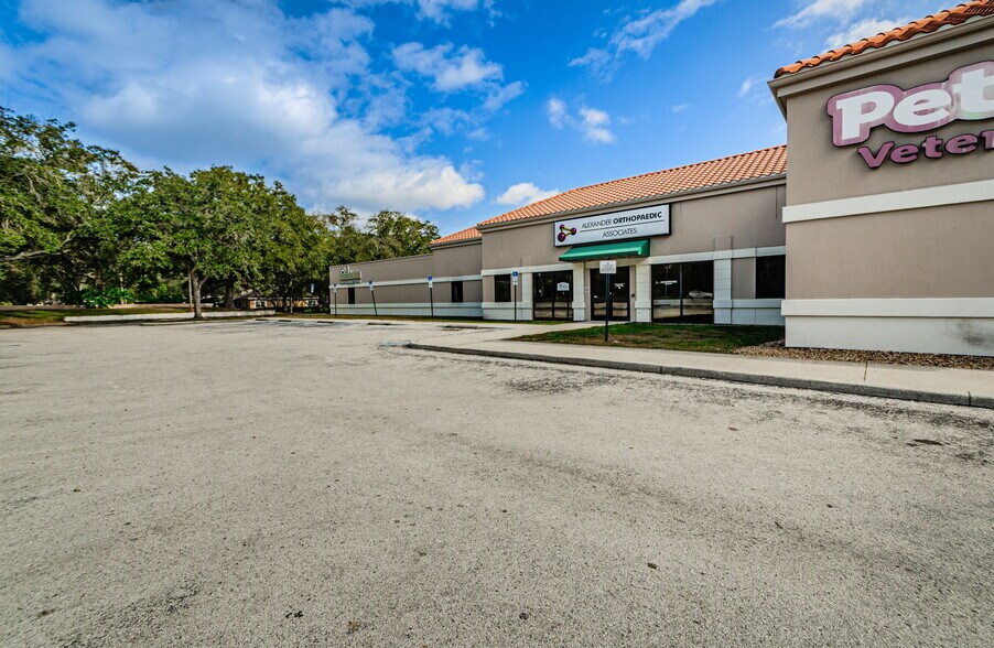 More Photos Of 2114 Seven Springs Blvd, New Port Richey Medical For Lease