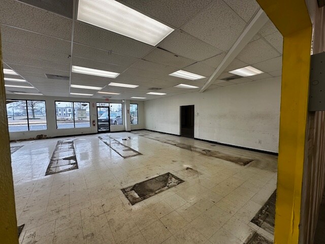 More Photos Of 113 W Broadway St, West Memphis Freestanding For Lease