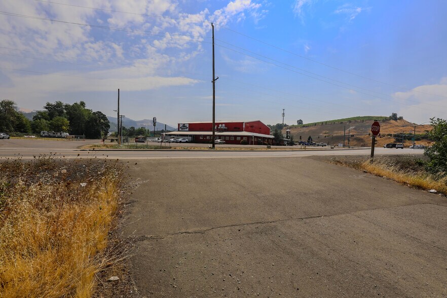 More Photos Of 4553 Old Hwy 99 South, Roseburg Land For Sale