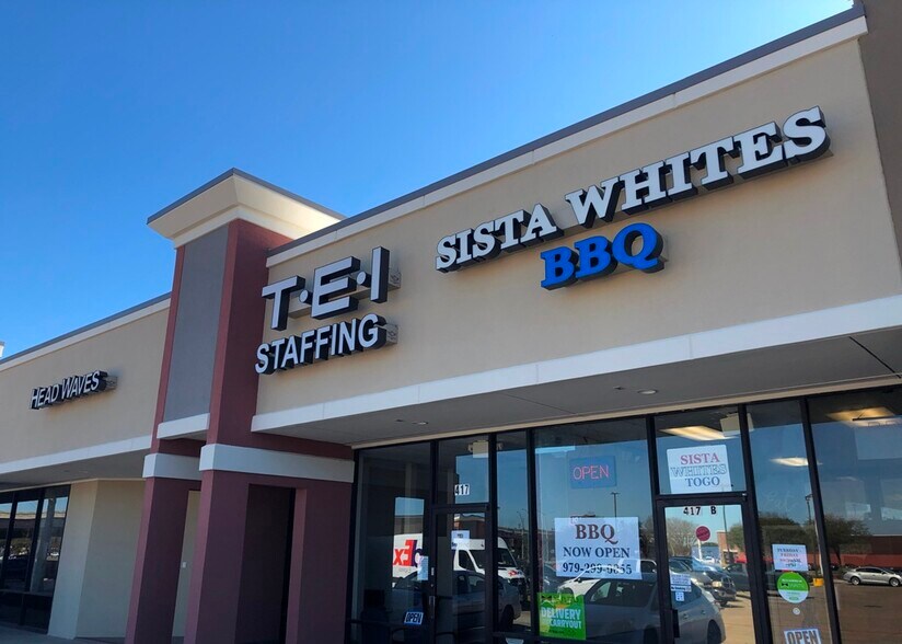 More Photos Of 401 This Way St, Lake Jackson Unknown For Lease