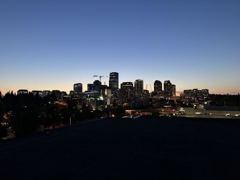 More Photos Of 301 116th Ave SE, Bellevue Loft Creative Space For Lease