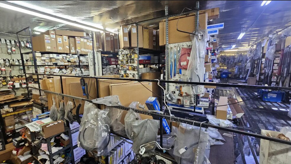 More Photos Of 7118 S Main St, Los Angeles Land For Sale