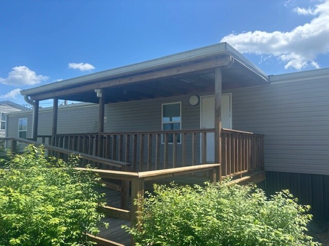 More Photos Of 13 Evergreen Cir, Dunlap Trailer Camper Park For Sale