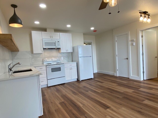 More Photos Of 605 Point Brown Ave NW, Ocean Shores Apartments For Sale