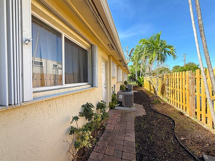 More Photos Of 3031 NE 21st Ave, Fort Lauderdale Apartments For Sale