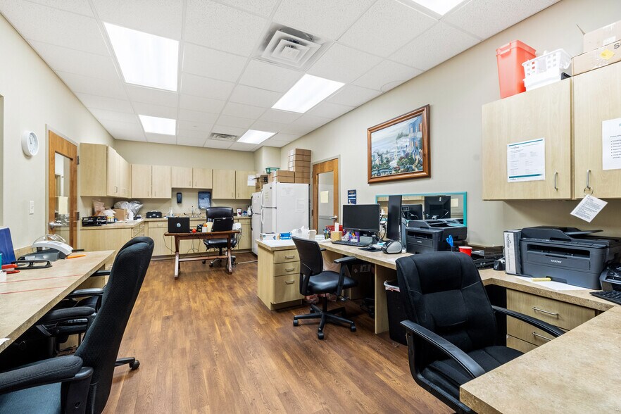 More Photos Of 930 Adell Ree Park Ln, Knoxville Medical For Sale
