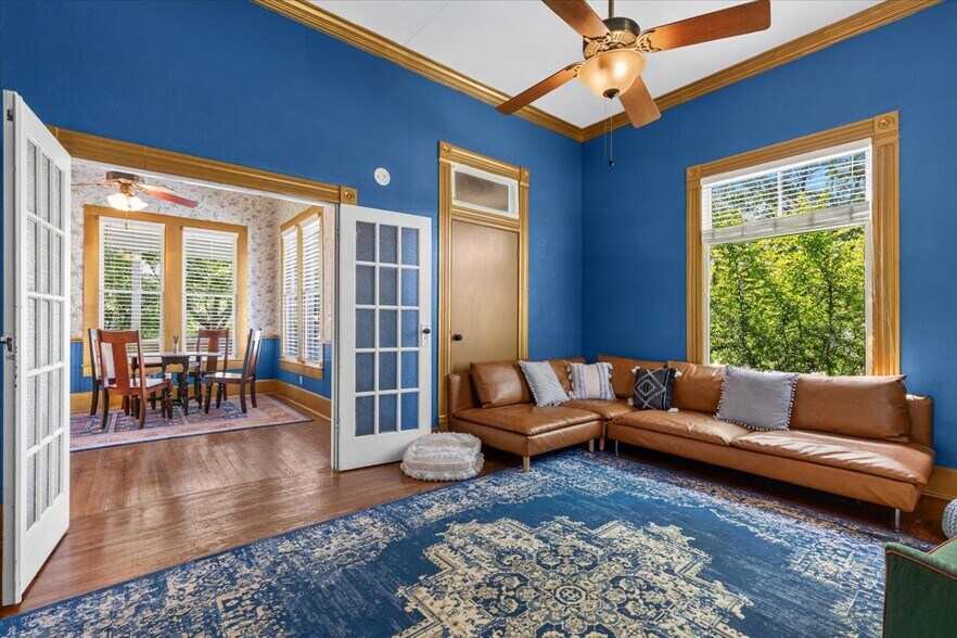 More Photos Of 702 E Main St, Round Rock Office Residential For Sale