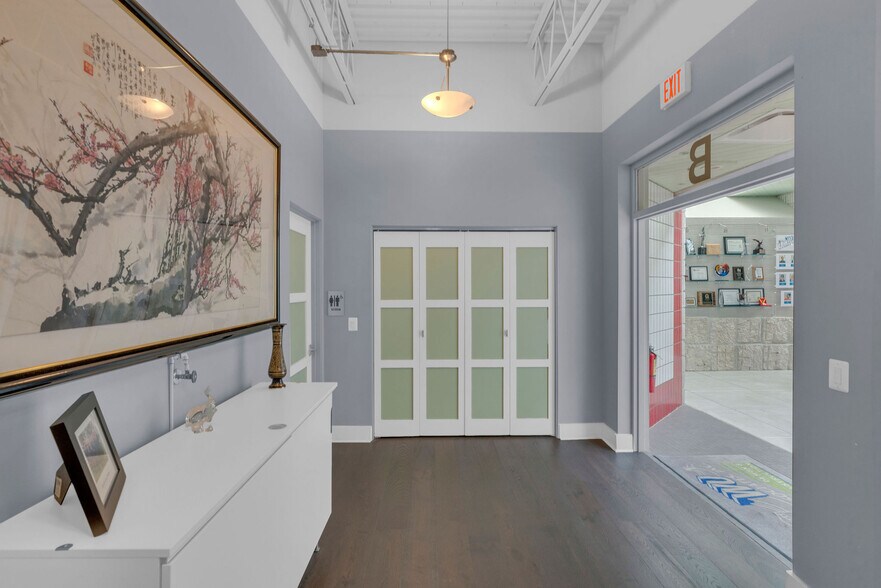 More Photos Of 100 Gaither Dr, Mount Laurel Medical For Lease