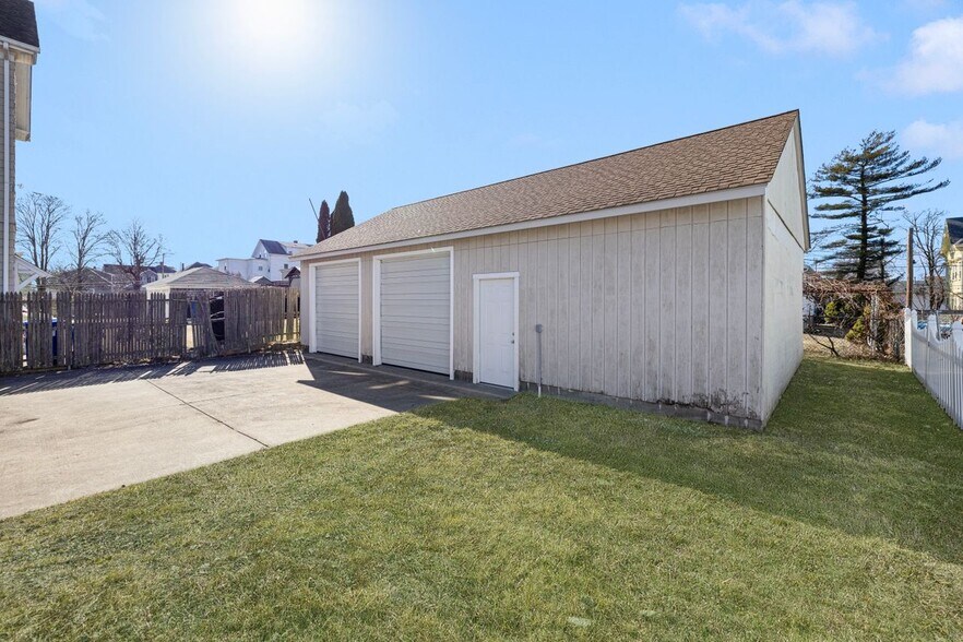 More Photos Of 11 Tenth St, East Providence Warehouse For Sale