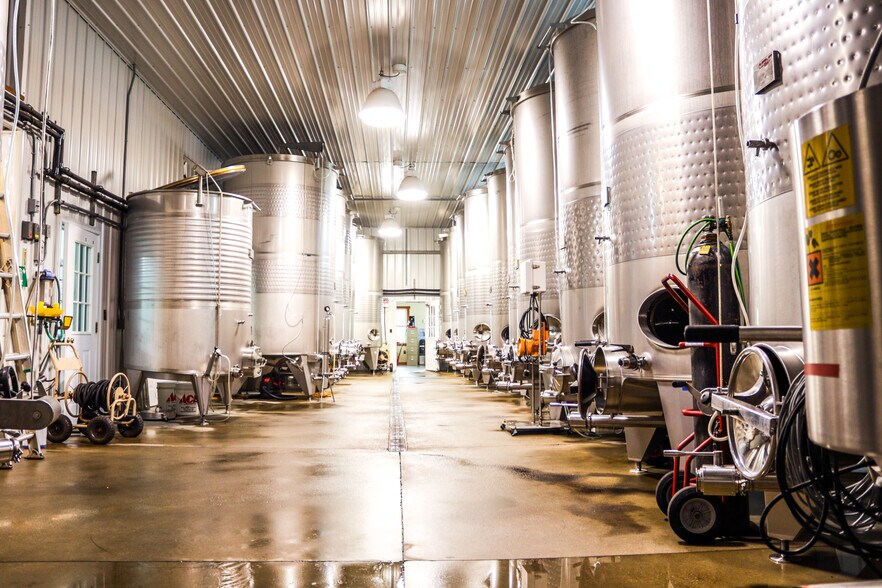 More Photos Of 56183 Co Road 143, West Lafayette Restaurant For Sale