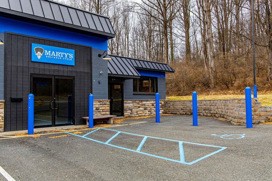 More Photos Of 99 N Main St, High Bridge Freestanding For Lease