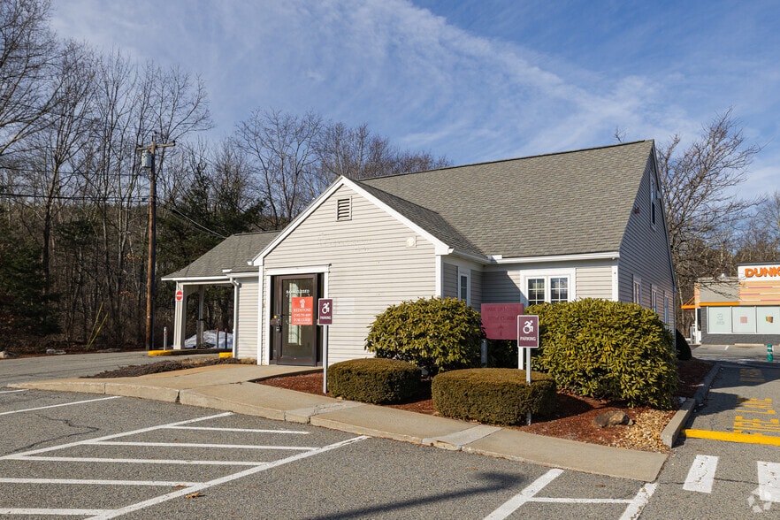 Primary Photo Of 62 W Main St, Spencer Office For Lease
