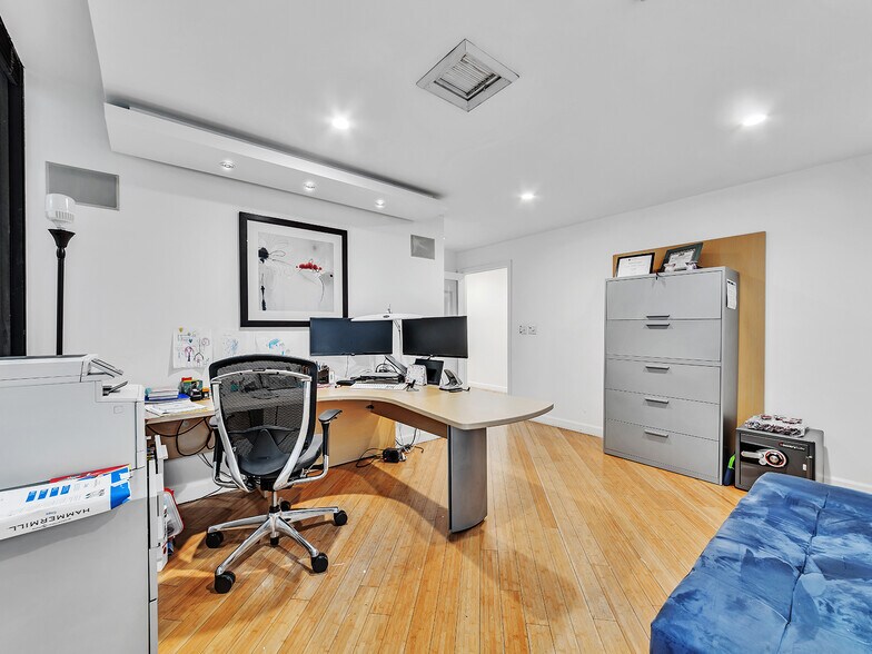 More Photos Of 1110 Brickell Ave, Miami Office Residential For Sale