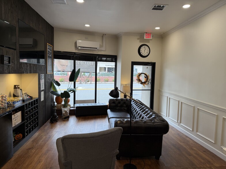 More Photos Of 934 River Rd, Edgewater Storefront For Sale