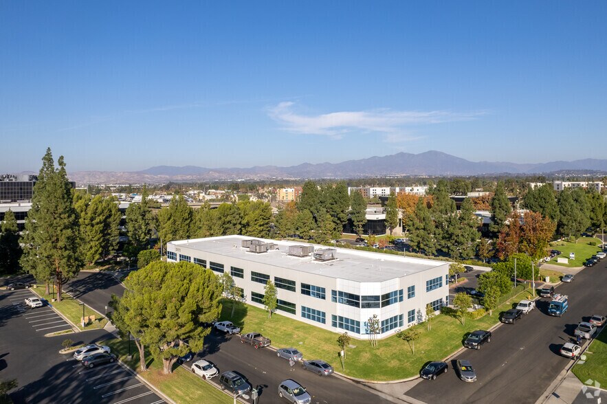 More Photos Of 23172 Plaza Pointe Dr, Laguna Hills Office For Sale