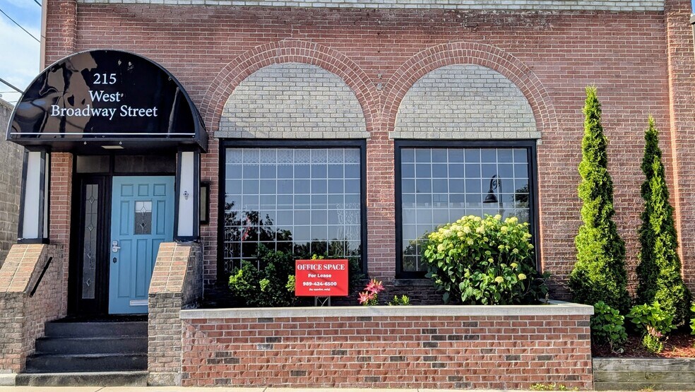 Primary Photo Of 215 W Broadway St, Mount Pleasant Office For Lease