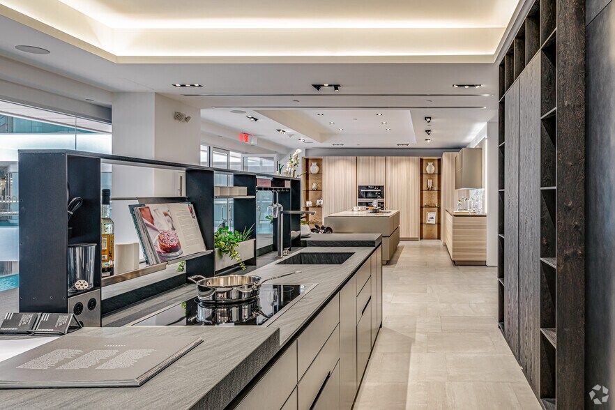 More Photos Of 1855 Griffin Rd, Dania Beach Office Residential For Lease