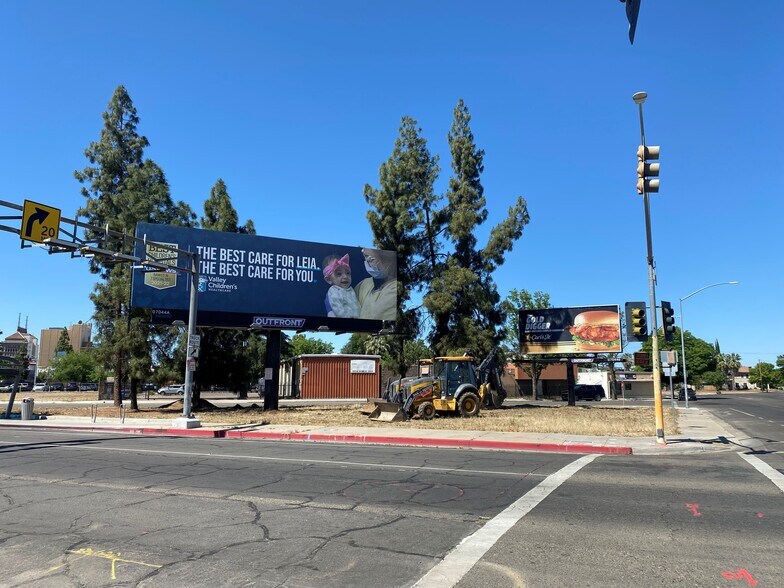 More Photos Of 75 N Blackstone Ave, Fresno Land For Lease
