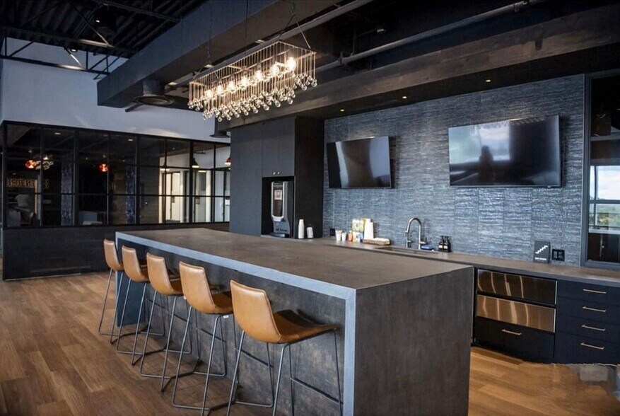 More Photos Of 7100 Guilford Dr, Frederick Coworking Space