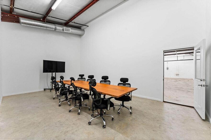 More Photos Of 28925 Nichols Sawmill Rd, Magnolia Warehouse For Sale