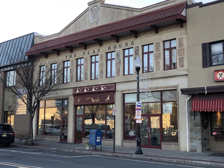 More Photos Of 10-14 Wilsey Sq, Ridgewood Office For Lease