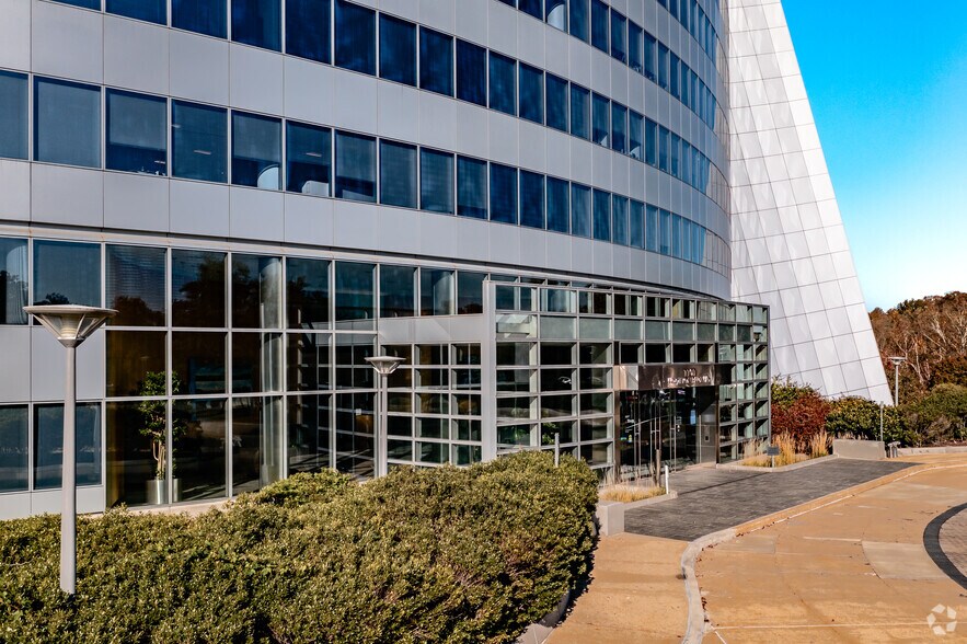 More Photos Of 1101 Wootton Pky, Rockville Office For Lease
