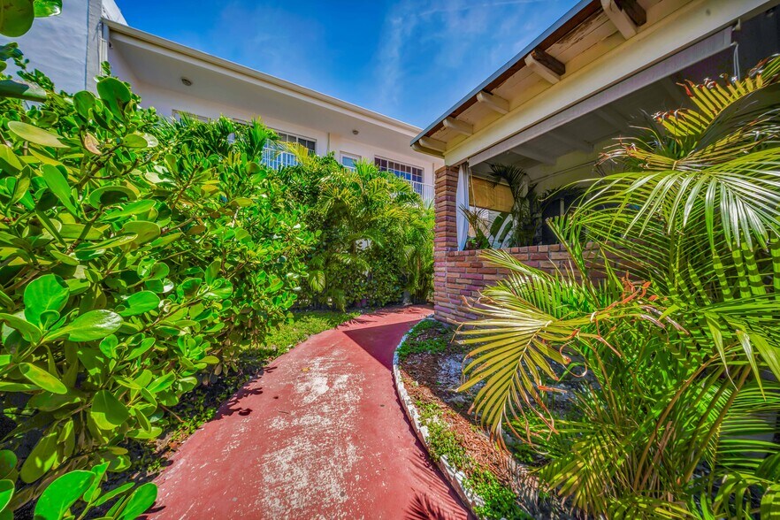 More Photos Of 7411 Carlyle Ave, Miami Beach Apartments For Sale