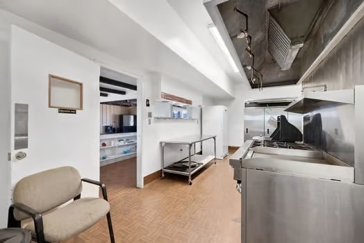 More Photos Of 12900 Soda Lake Rd, Santa Margarita Hotel For Lease