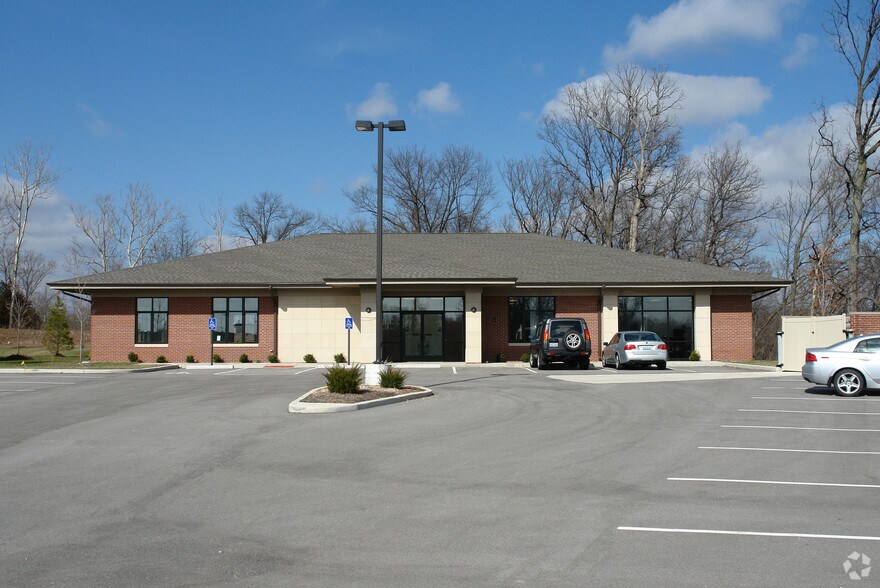 More Photos Of 1052 Peruque Crossing Ct, O'Fallon Office For Sale