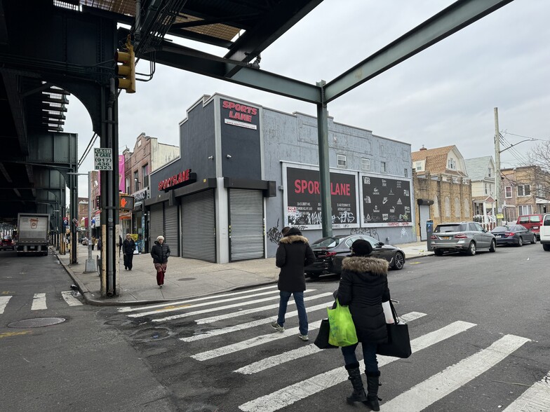 Primary Photo Of 116-19 Liberty Avenue, South Richmond Hill General Retail For Lease