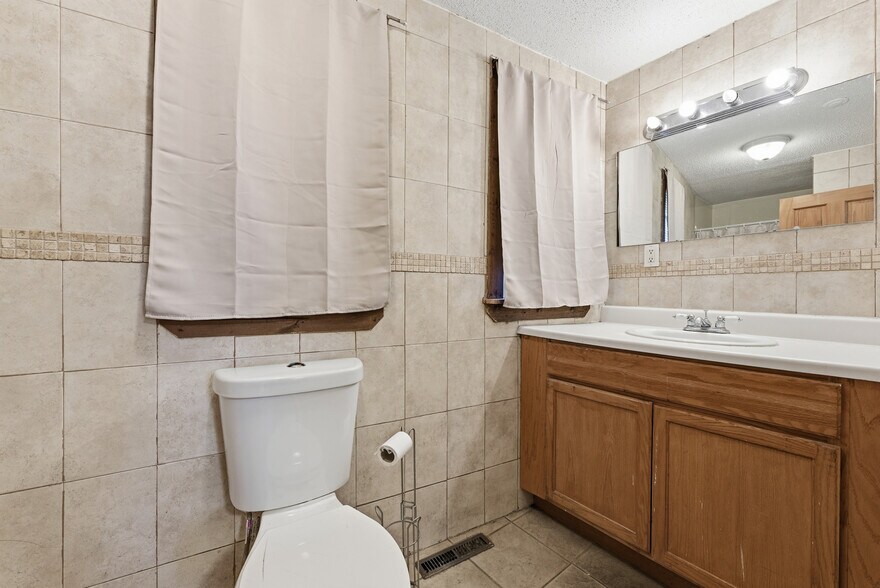 More Photos Of 285-289 East St, Ludlow Apartments For Sale