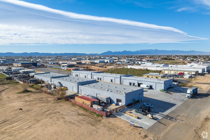 More Photos Of 17615 Alder St, Hesperia Warehouse For Lease