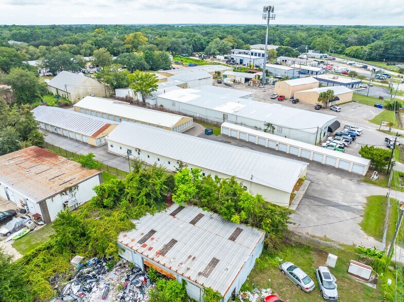 More Photos Of 1719 Signal Point Rd, Charleston Self Storage For Sale